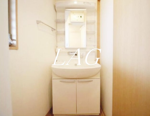 洗面設備　独立洗面台です。