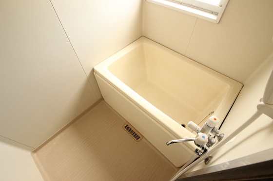 バス・シャワールーム　※別号室の写真です