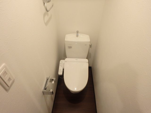 トイレ　ゆったりとした空間のトイレです