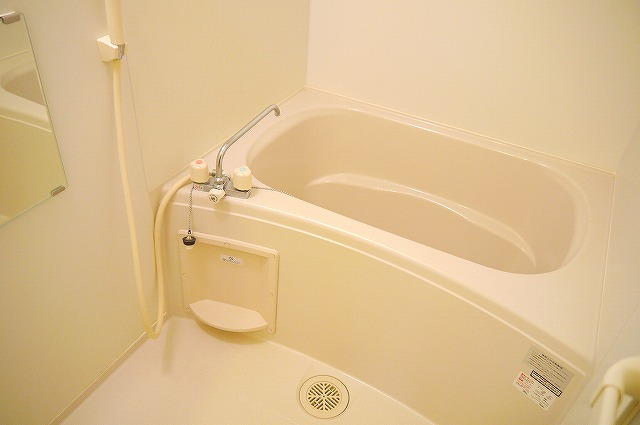 バス・シャワールーム　きれいなお風呂です