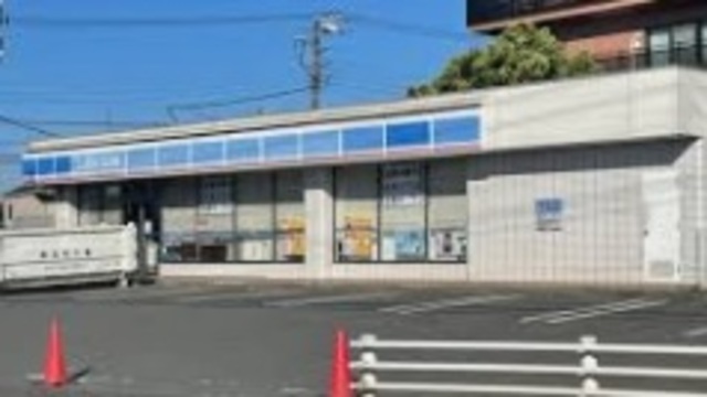 コンビニ　ローソン船橋西船六丁目店（コンビニ）まで196m