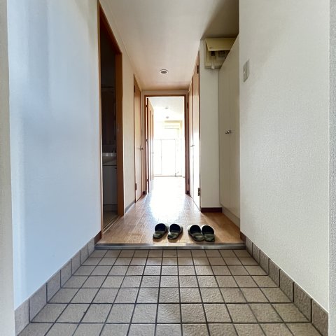 玄関　同仕様タイプです