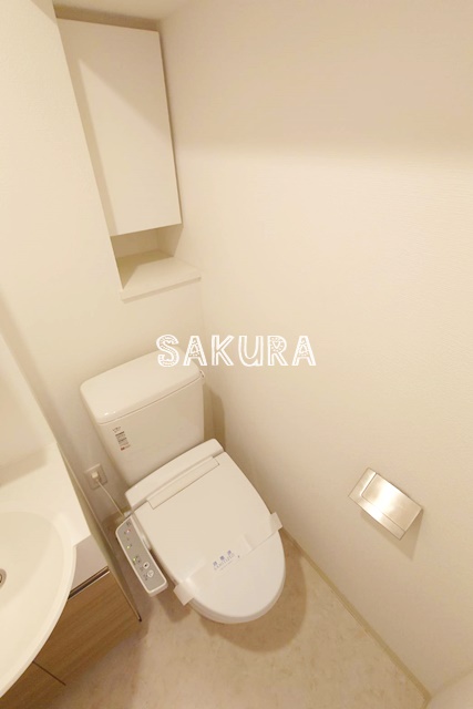 トイレ　嬉しい温水洗浄便座♪