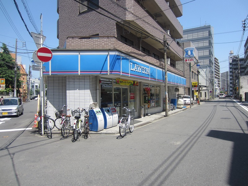 コンビニ　ローソン堀ノ内町（コンビニ）まで166m