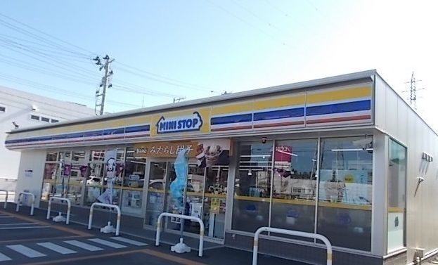 コンビニ　ミニストップ気仙沼松川店（コンビニ）まで1400m