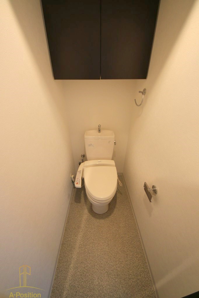 トイレ　アルグラッド ザ・タワー心斎橋