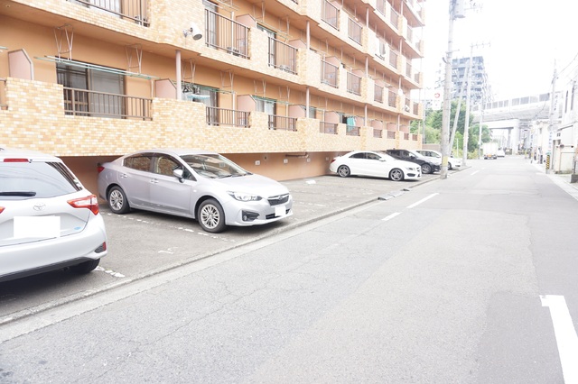 駐車場　駐車場です