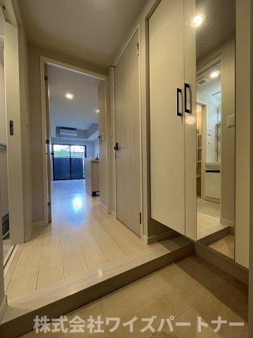 玄関　※別部屋参考資料の為、現状を優先します。