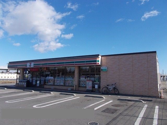 コンビニ　セブンイレブン藤岡森店（コンビニ）まで750m