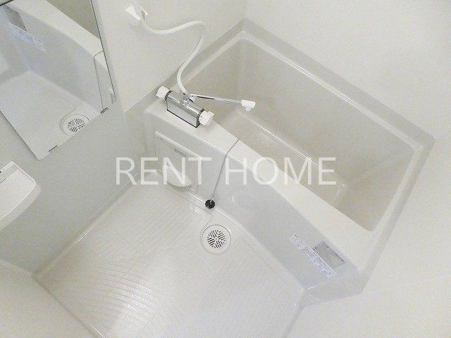 バス・シャワールーム　浴室乾燥機付きです