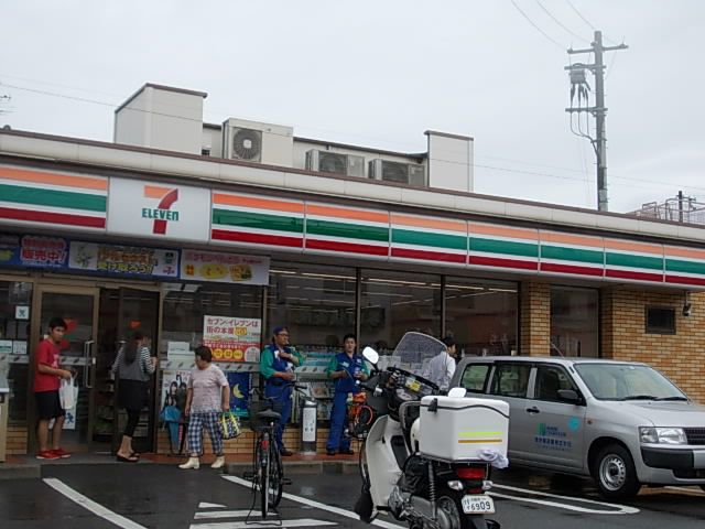 コンビニ　セブンイレブン諸福（コンビニ）まで1200m