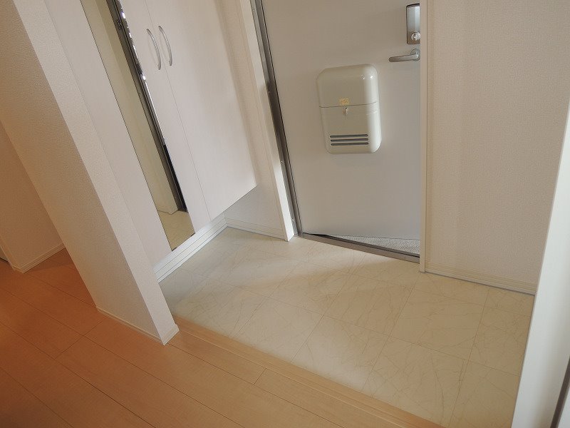 玄関　同タイプモデル