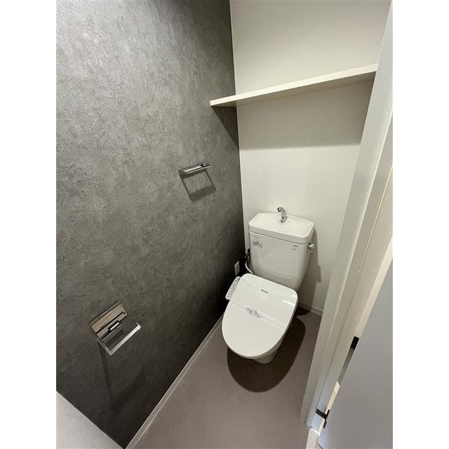 トイレ　落ち着いたトイレです