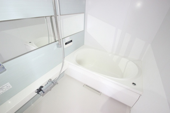 バス・シャワールーム　※掲載写真は同マンション別部屋参考写真となります。