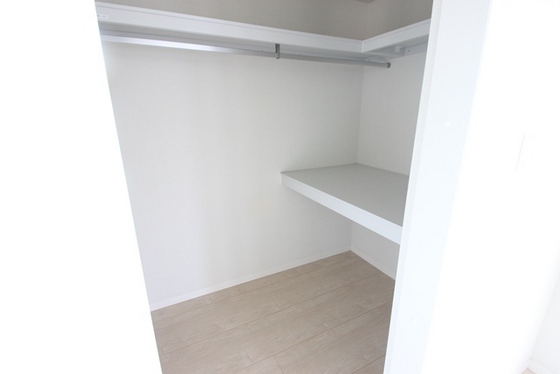 収納　※掲載写真は同マンション別部屋参考写真となります。