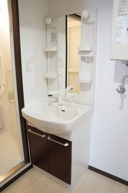 洗面設備　シャンプードレッサー完備♪