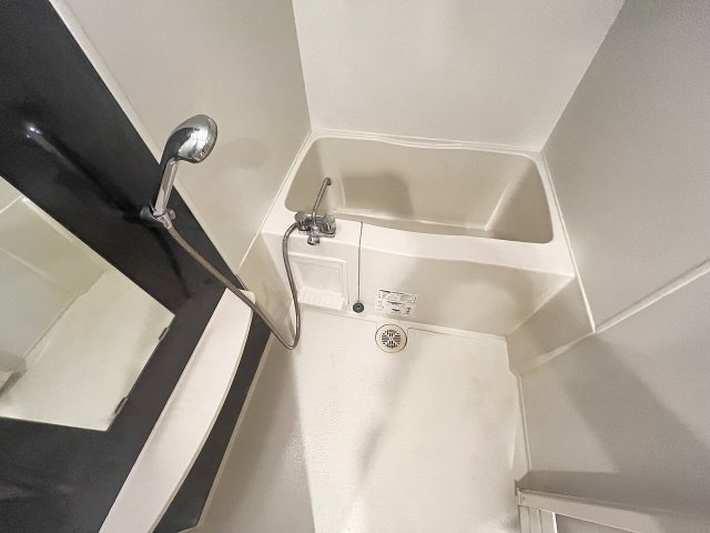 バス・シャワールーム　ゆったり過ごせるお風呂です