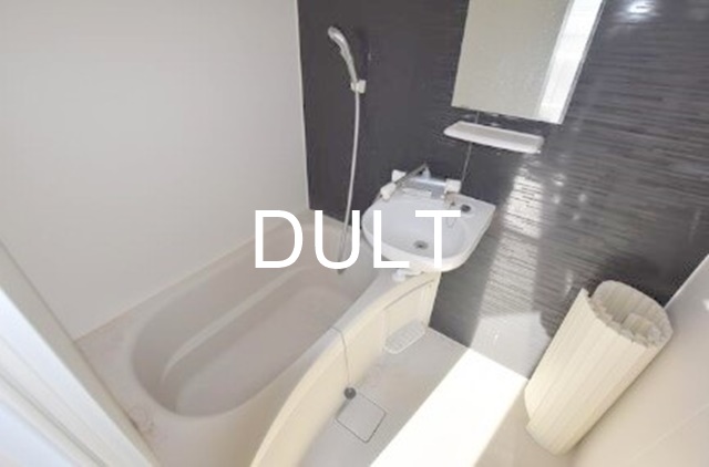 バス・シャワールーム　バスルームです。