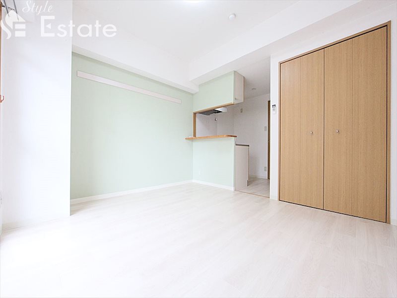 居室・リビング　内装