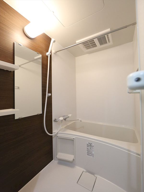 バス・シャワールーム　浴室暖房乾燥機付バスルーム
