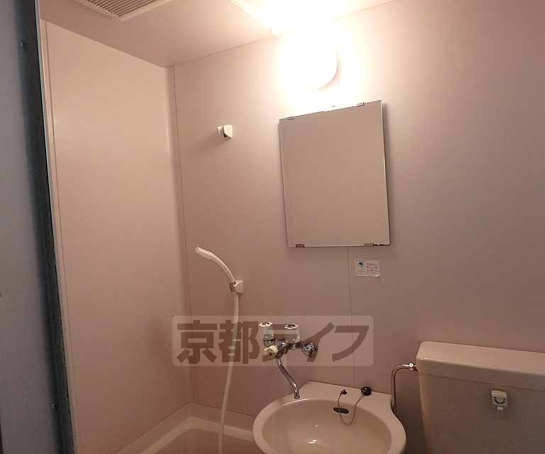 洗面設備　ユニットバスです。