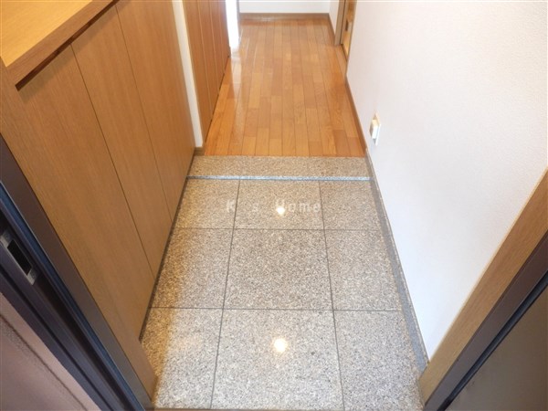 玄関　シューズボックス付き玄関