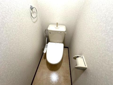 トイレ　アンテノール黒川 （写真間取り反転タイプ）