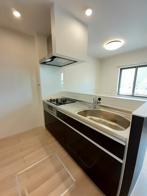 キッチン　3口ガスシステムキッチン