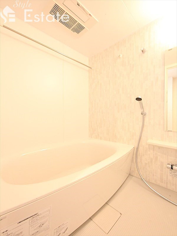 バス・シャワールーム　バスルーム