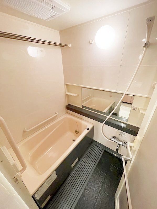 バス・シャワールーム　バス