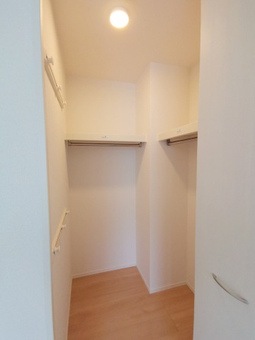 収納　ウォークインクローゼット