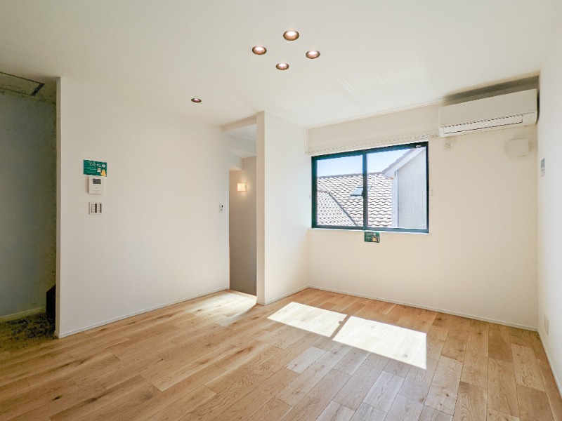 居室・リビング　図面と現状に相違がある場合には現状を優先