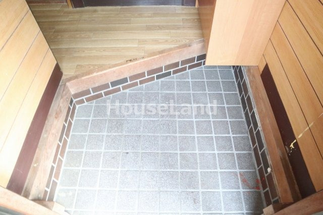 玄関　収納もある玄関です