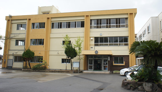 小学校　和歌山市立三田小学校（小学校）まで1933m