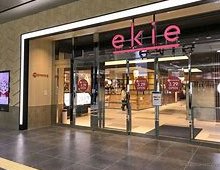 ショッピングセンター　ekie（ショッピングセンター）まで698m