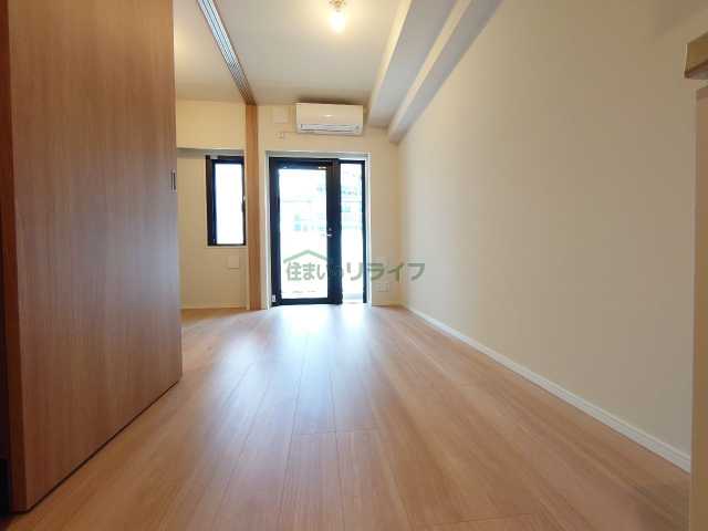 居室・リビング　DUO FLATS Iidabashi EAST