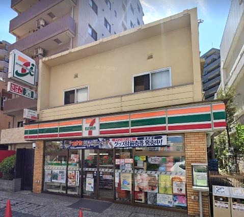 コンビニ　セブンイレブン（コンビニ）まで112m