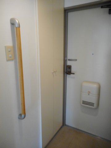 玄関　4階別室の参考写真です。現況を優先します。（406）