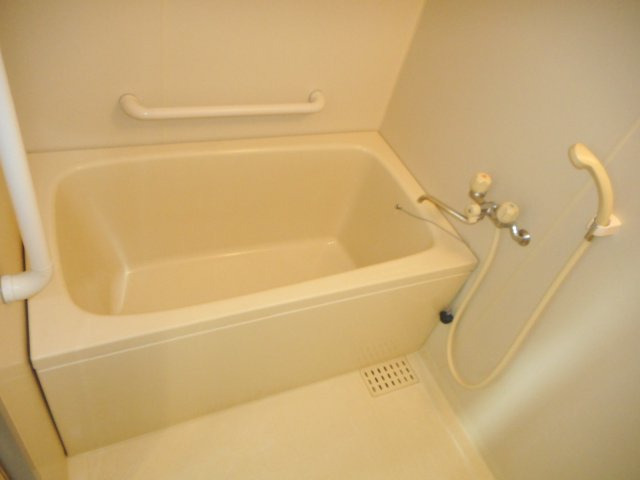 バス・シャワールーム　4階別室の参考写真です。現況を優先します。（406）