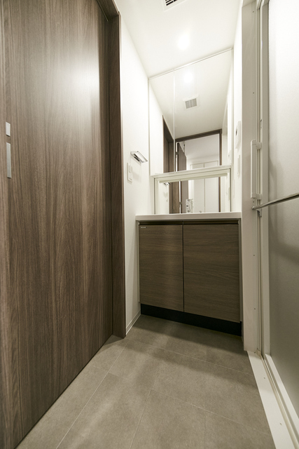 洗面設備　※写真は同タイプ住戸です。