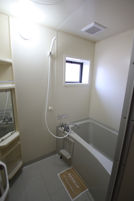 バス・シャワールーム　バス