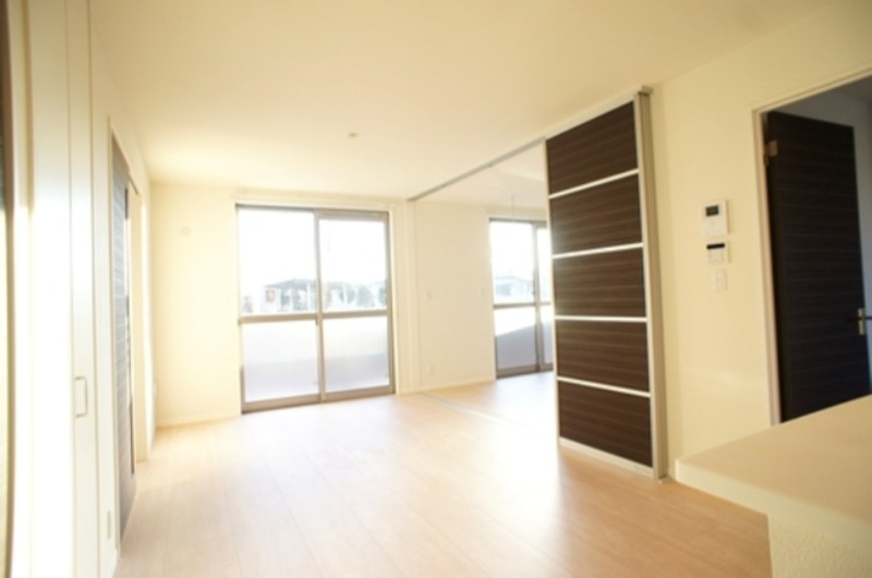 居室・リビング　図面と現状に相違がある場合には現状を優先