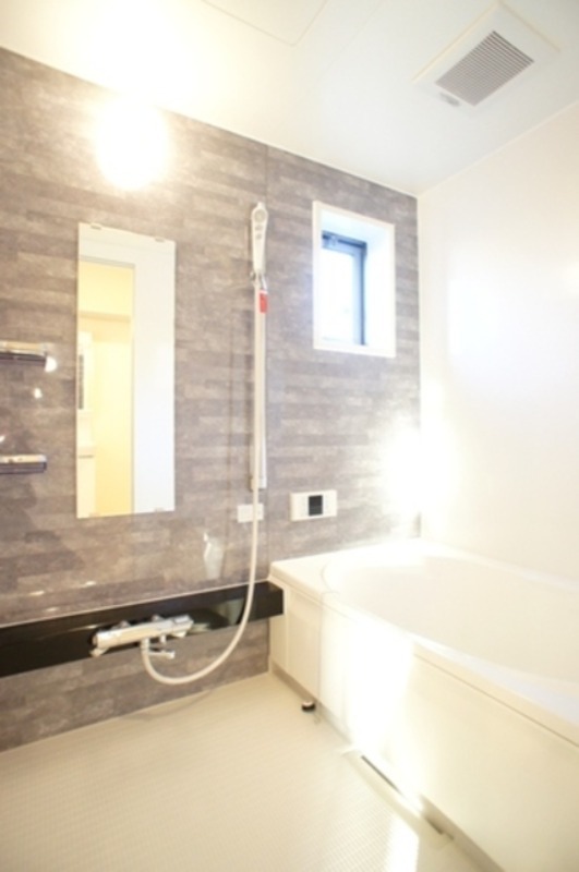 バス・シャワールーム　図面と現状に相違がある場合には現状を優先