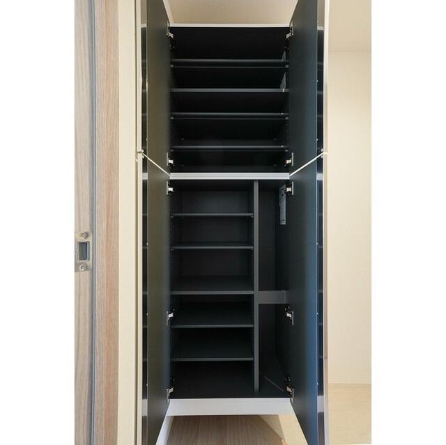 収納　シューズボックス