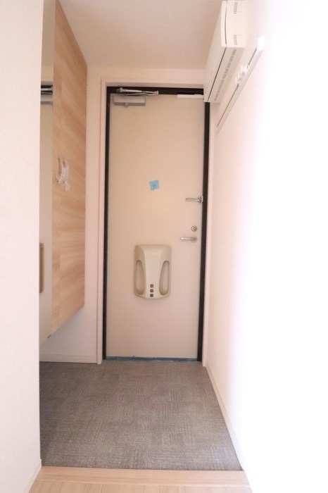 玄関　シューズボックス完備