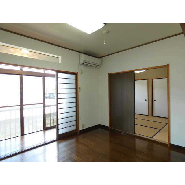 居室・リビング　洋室