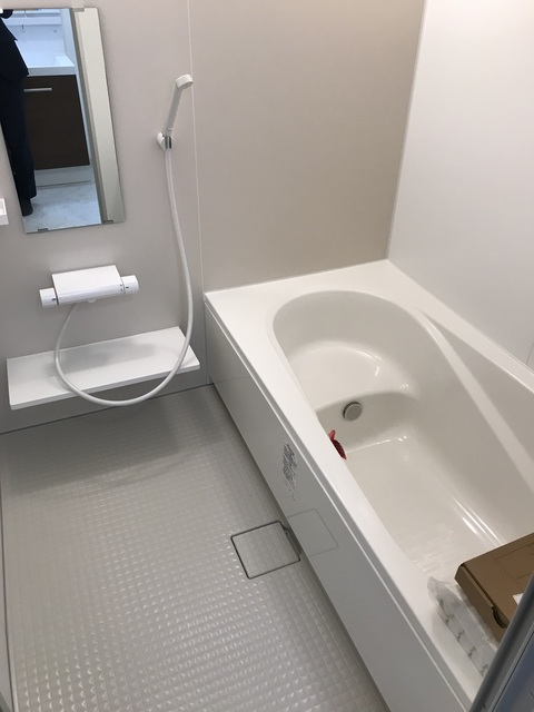 バス・シャワールーム