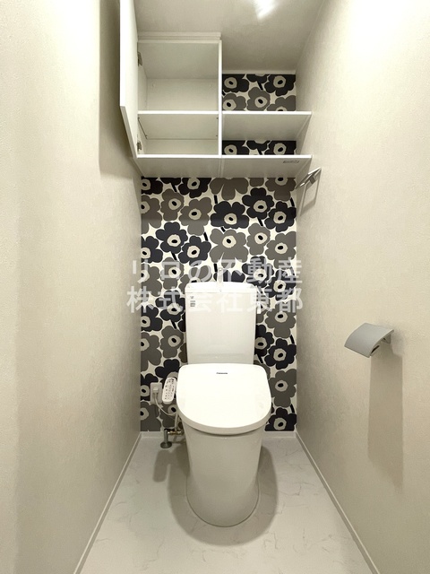 トイレ　洗浄・暖房便座付です！