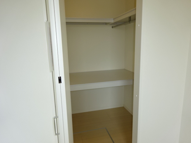 収納　ウォークインクローゼット