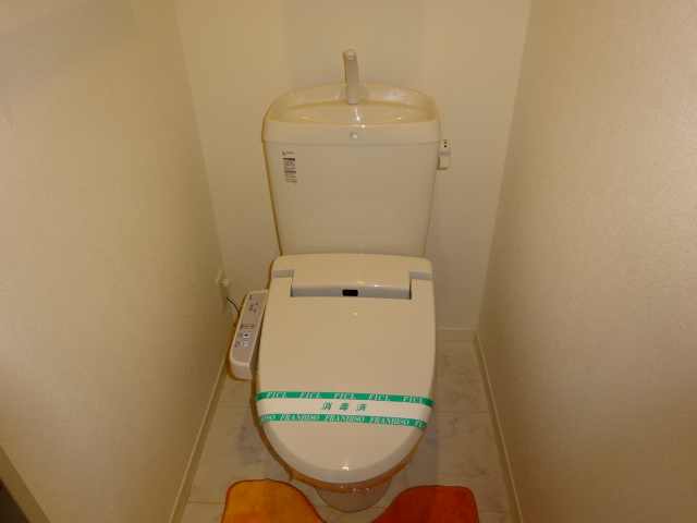 トイレ　ウォシュレット